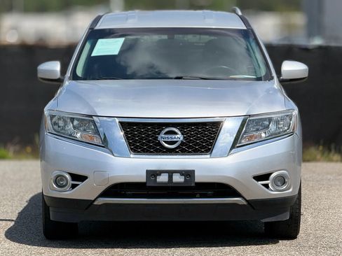 Used 2015 Nissan Pathfinder SV FWD image 5