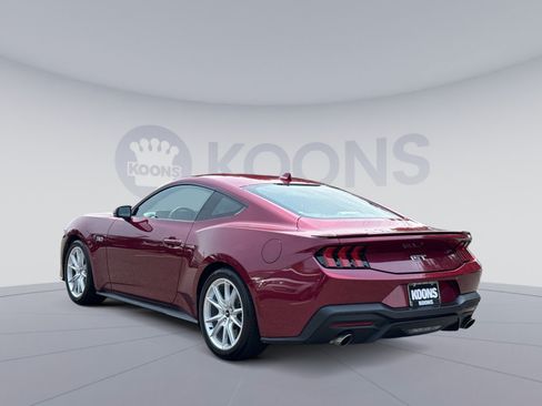 Used 2025 Ford Mustang GT Premium RWD image 4
