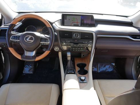 Used 2018 Lexus RX 350L Premium w/ Premium Package image 19