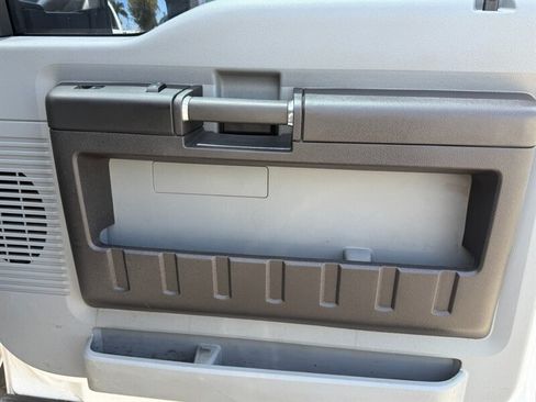 Used 2016 Ford F550 2WD Crew Cab Super Duty image 20