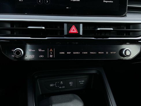 Used 2025 Kia K5 LXS image 28