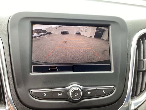 Used 2023 Chevrolet Equinox LS w/ LS Convenience Package AWD/4WD image 30