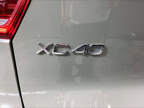 Used 2023 Volvo XC40 Recharge Plus AWD/4WD image 7