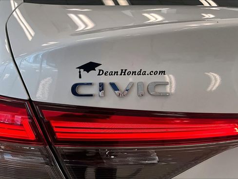 Used 2022 Honda Civic Sport image 29