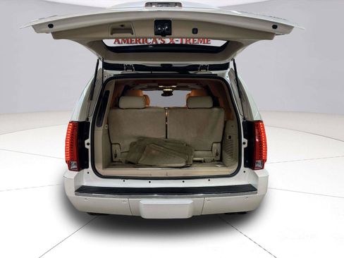 Used 2012 Cadillac Escalade Luxury AWD/4WD image 47