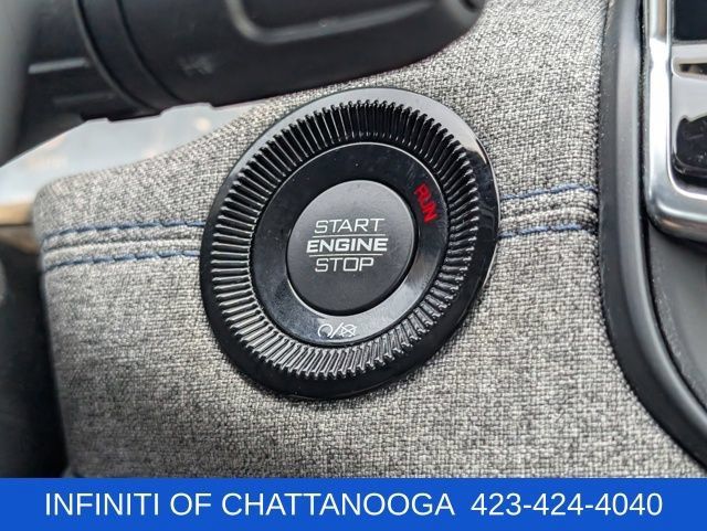 Used 2024 Jeep Compass Latitude AWD/4WD image 13