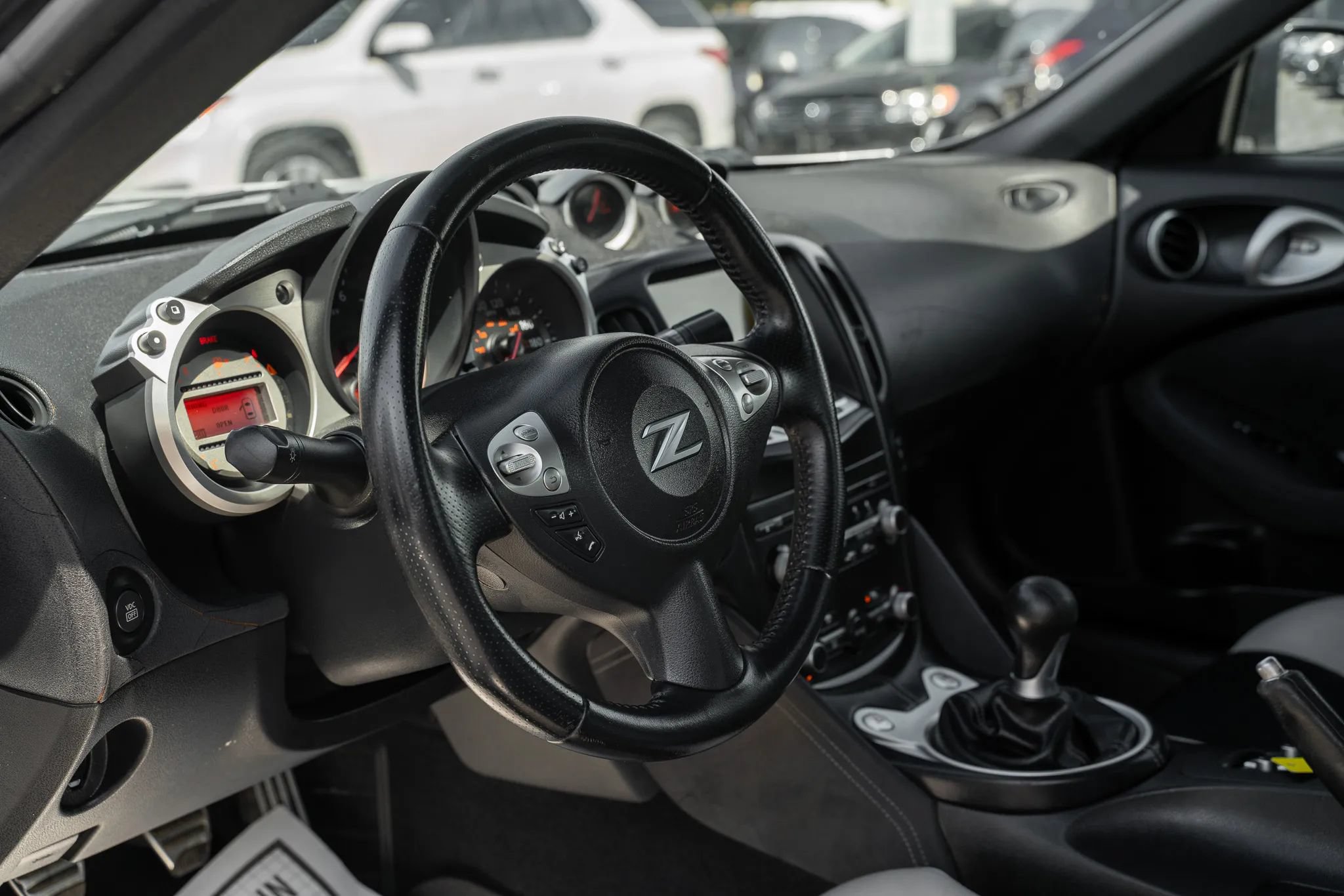 Used 2010 Nissan 370Z Touring w/ Sport Pkg RWD image 16