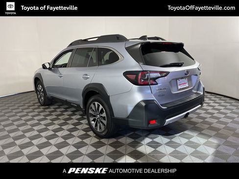 Used 2023 Subaru Outback Limited image 15