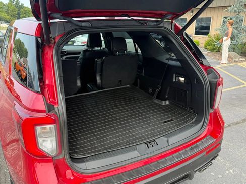 Used 2021 Ford Explorer ST w/ ST Street Pack AWD/4WD image 15