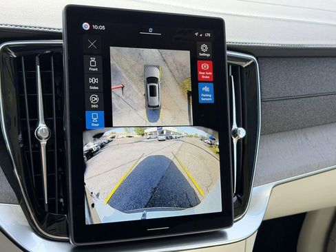 New 2026 Volvo XC90 B5 Ultra w/ Protection Package Premier AWD/4WD image 4
