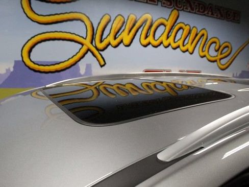 Certified 2023 Buick Enclave Essence w/ Experience Buick Package FWD image 2