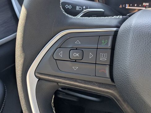 New 2026 Jeep Grand Cherokee Altitude image 24