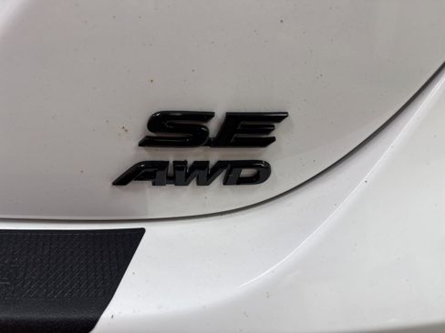 Used 2023 Toyota Camry SE w/ Convenience Package AWD/4WD image 9