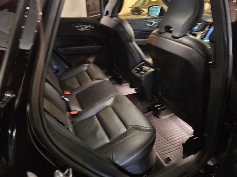 Certified 2025 Volvo XC60 B5 Ultra AWD/4WD image 9