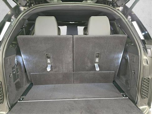 New 2026 Land Rover Discovery Limited Edition AWD/4WD image 13