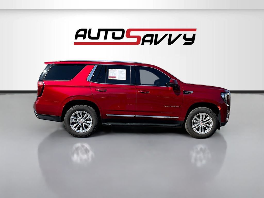 Used 2024 GMC Yukon SLT w/ SLT Luxury Package AWD/4WD image 8