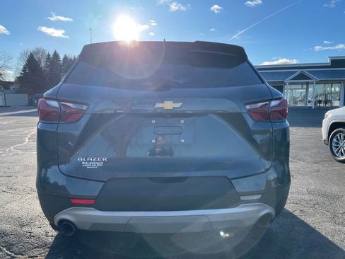 Used 2021 Chevrolet Blazer LT image 2