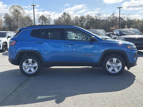 Used 2022 Jeep Compass Latitude AWD/4WD image 6