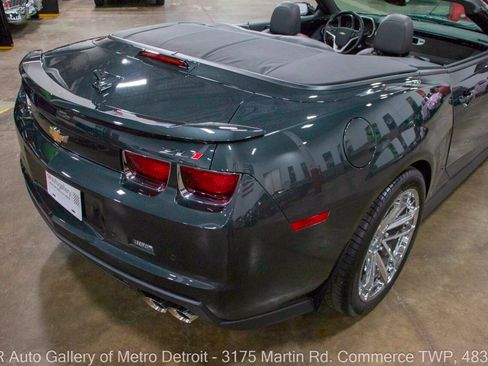 Used 2013 Chevrolet Camaro ZL1 RWD image 16