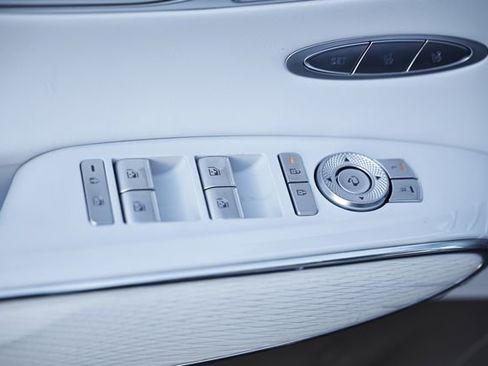 New 2026 Genesis GV70 2.5T Advanced image 19