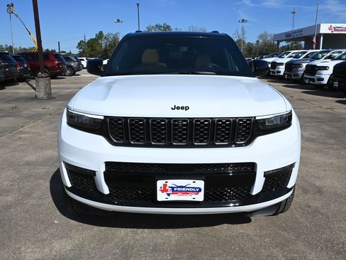 New 2025 Jeep Grand Cherokee L Summit w/ Obsidian Package image 6