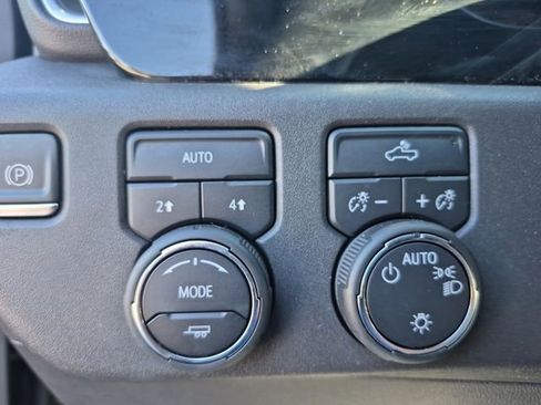 Certified 2023 Chevrolet Silverado 1500 LT AWD/4WD image 25