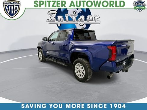Used 2024 Toyota Tacoma SR5 AWD/4WD image 9