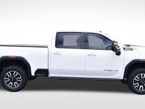 Used 2021 GMC Sierra 2500 AT4 w/ AT4 Premium Plus Package image 5
