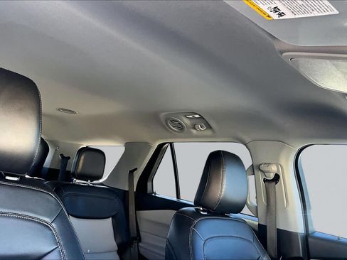 Used 2023 Ford Explorer XLT w/ Equipment Group 202A RWD image 16