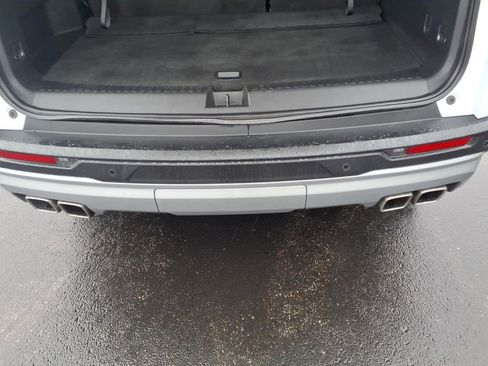 Used 2025 GMC Acadia Elevation AWD/4WD image 18