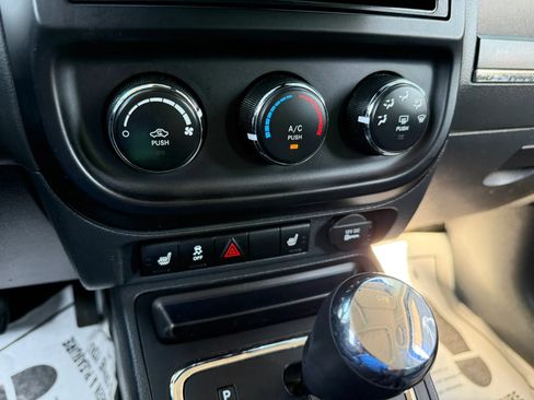 Used 2015 Jeep Patriot High Altitude FWD image 5
