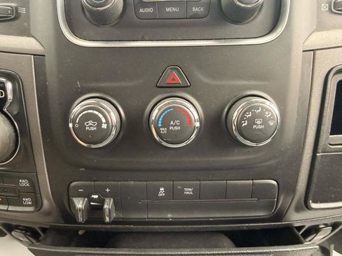 Used 2018 RAM 1500 Tradesman AWD/4WD image 18