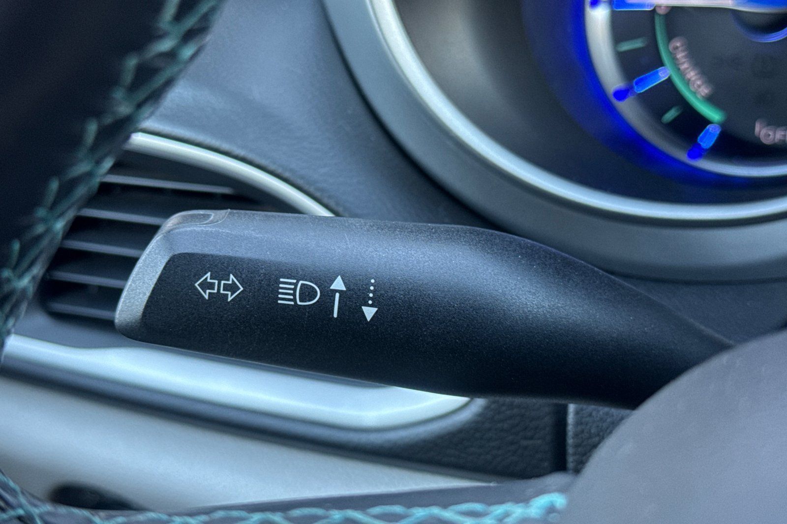 Used 2018 Chrysler Pacifica Touring-L FWD image 37