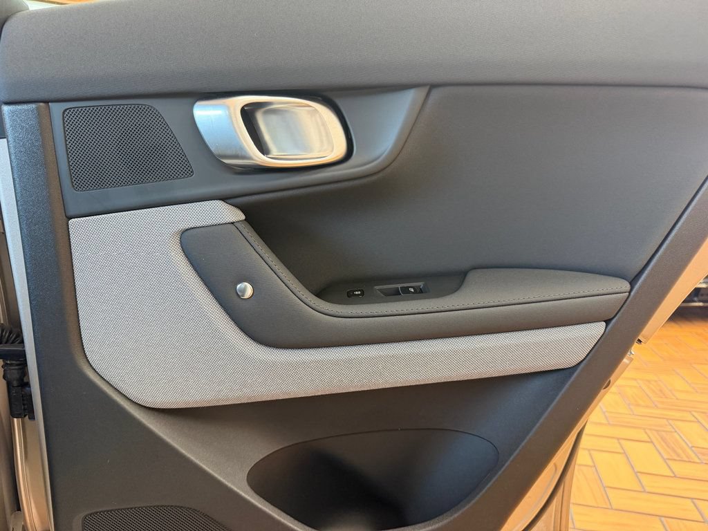 Used 2024 Polestar Polestar 2 AWD/4WD image 23