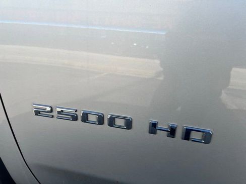 Used 2022 Chevrolet Silverado 2500 LTZ w/ LTZ Premium Package image 13