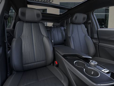 New 2025 Cadillac Lyriq Sport image 16