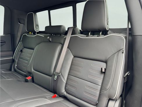 New 2026 GMC Sierra 1500 AT4X AWD/4WD image 13