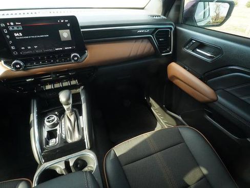 Used 2024 GMC Canyon AT4 w/ Technology Package image 14