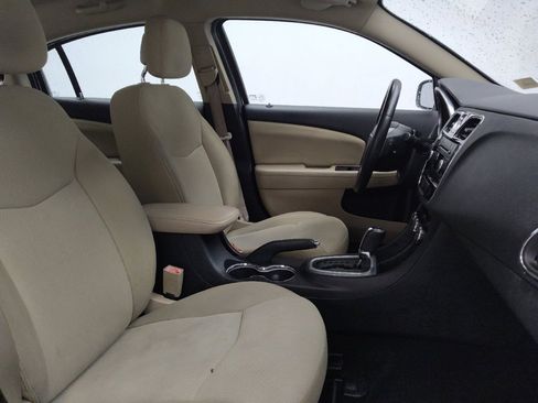 Used 2014 Chrysler 200 Touring FWD image 21