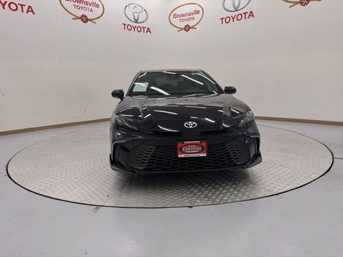 Used 2025 Toyota Camry SE w/ Convenience Package FWD image 4