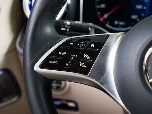 Certified 2025 Mercedes-Benz C 300 4MATIC Sedan image 27