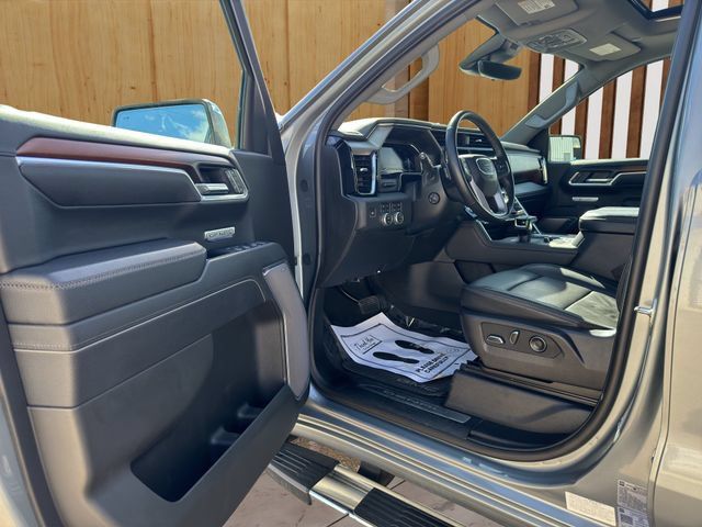 Used 2025 GMC Sierra 1500 Denali w/ Technology Package AWD/4WD image 19