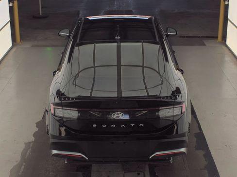 Used 2025 Hyundai Sonata SE FWD image 10