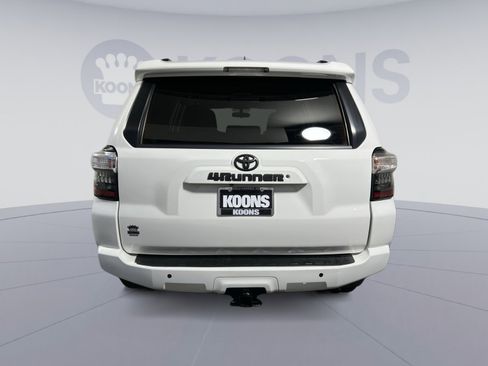 Used 2019 Toyota 4Runner SR5 image 5