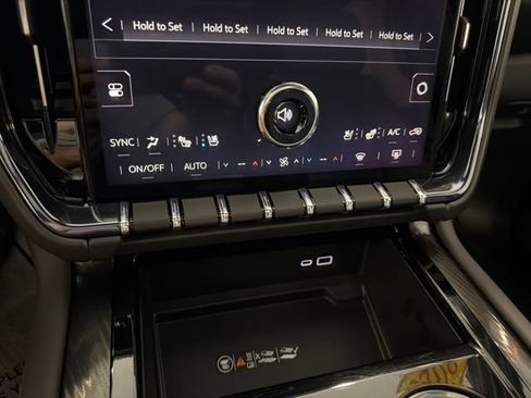 Used 2026 GMC Yukon AT4 w/ LPO, Floor Liner Package AWD/4WD image 32