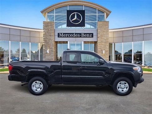 Used 2022 Toyota Tacoma SR image 5