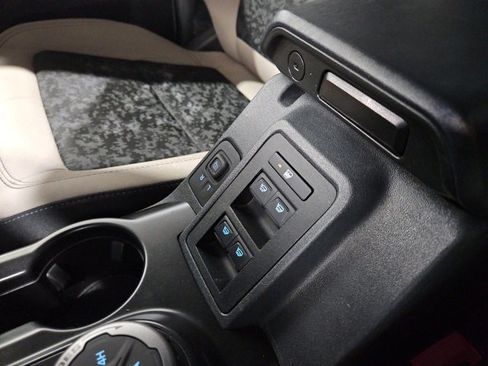 Used 2022 Ford Bronco Wildtrak image 24