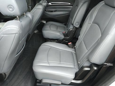 Used 2019 Buick Enclave Premium w/ LPO, Hit The Road Package FWD image 32
