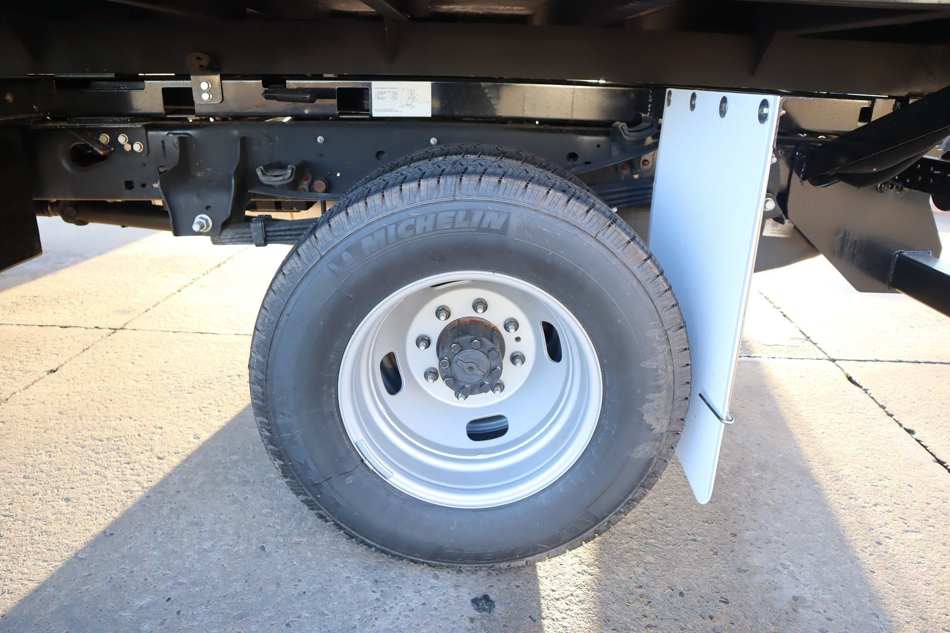 New 2025 Ford F350 XL AWD/4WD image 16