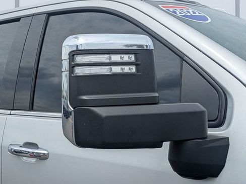 Used 2022 Chevrolet Silverado 2500 LTZ AWD/4WD image 10